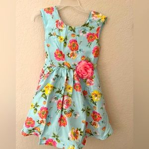 ⚠️Clearance Girls dress with flower in the side. Size 12. Brand new with labels.